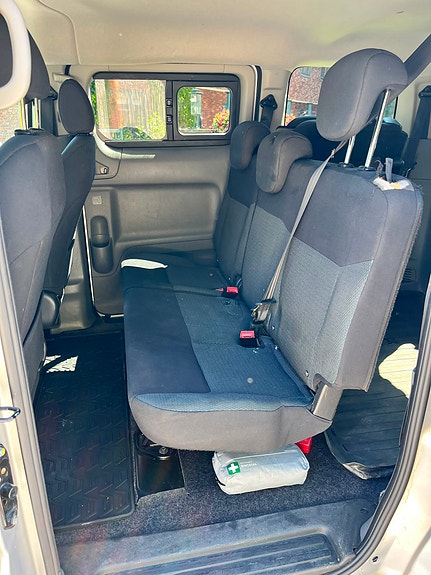 Nissan e-NV200 12 of 14