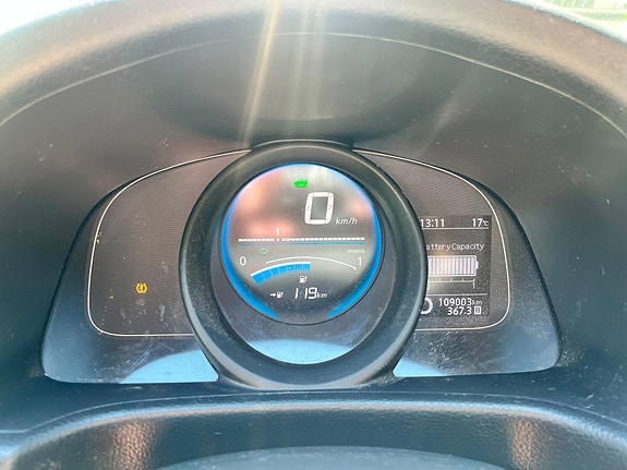 Nissan e-NV200 14 of 14