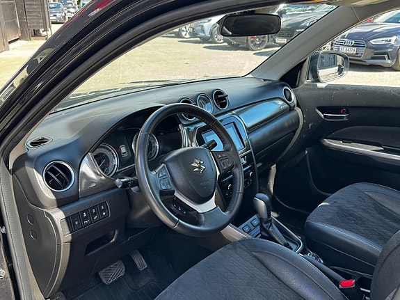 Suzuki Vitara 12 of 25