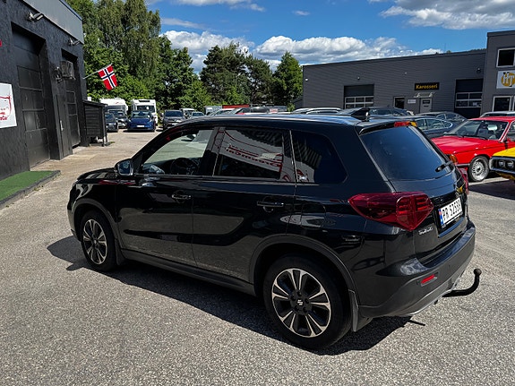 Suzuki Vitara 7 of 25