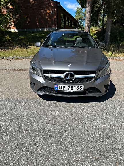 Mercedes-Benz CLA180 5 of 5