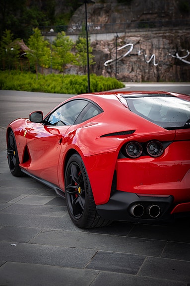 Ferrari 812 Superfast 5 of 5