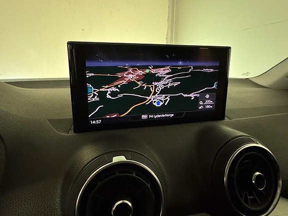 Audi Q2 19 of 27