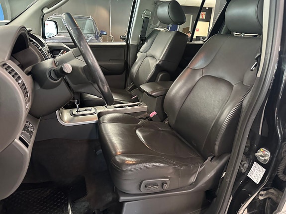 Nissan Pathfinder 17 of 30