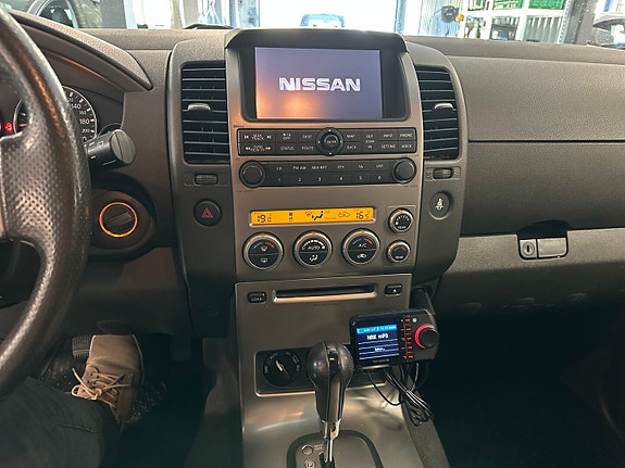 Nissan Pathfinder 18 of 30