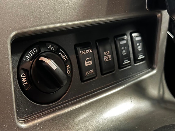 Nissan Pathfinder 20 of 30