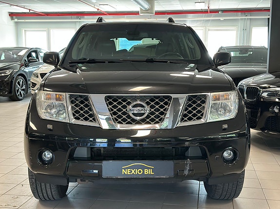 Nissan Pathfinder 4 of 5