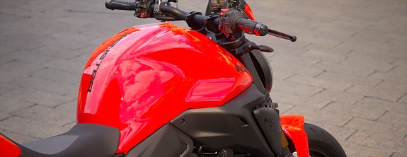 Ducati Monster + 9 of 12
