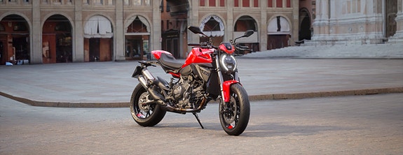 Ducati Monster + 7 of 12