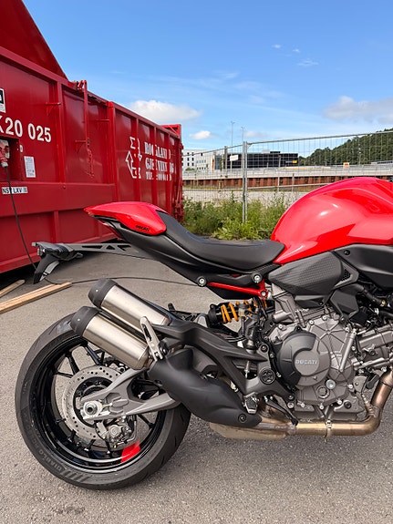 Ducati Monster + 4 of 12