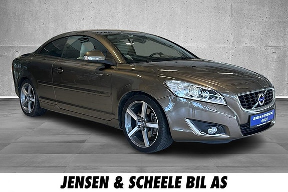 Volvo C70 3 of 5