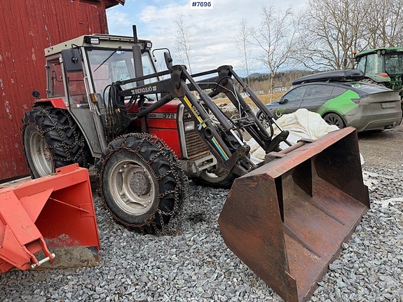 1992 Massey Ferguson  372 m/frontlaster og nylig tatt stor service