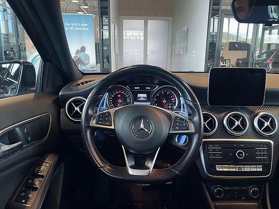 Mercedes-Benz A180 11 of 14