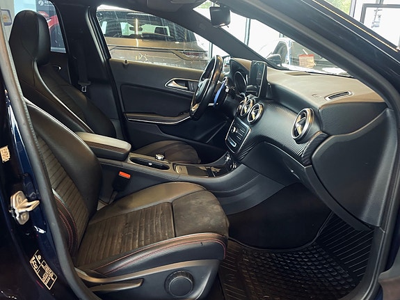 Mercedes-Benz A180 9 of 14
