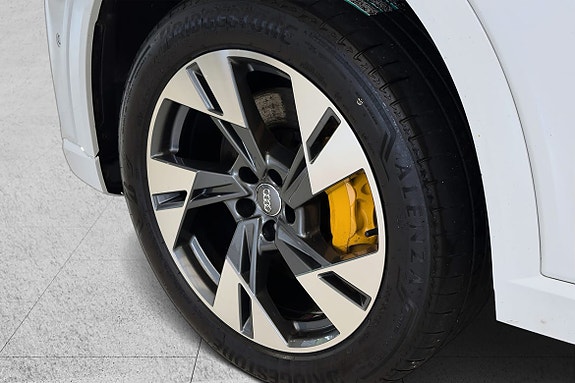 Audi e-tron Sportback 8 of 28