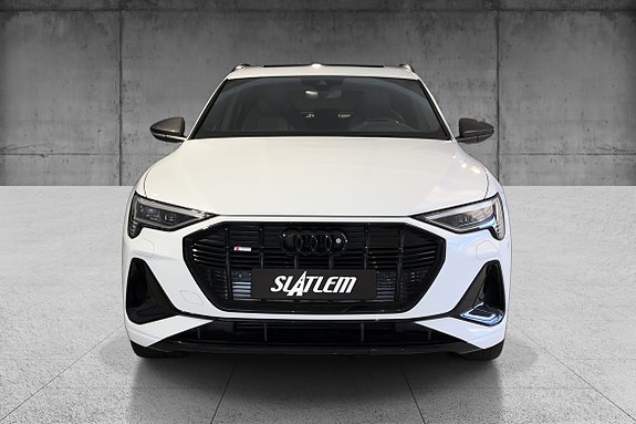 Audi e-tron Sportback 7 of 28