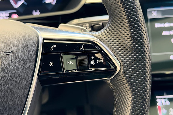 Audi e-tron Sportback 22 of 28