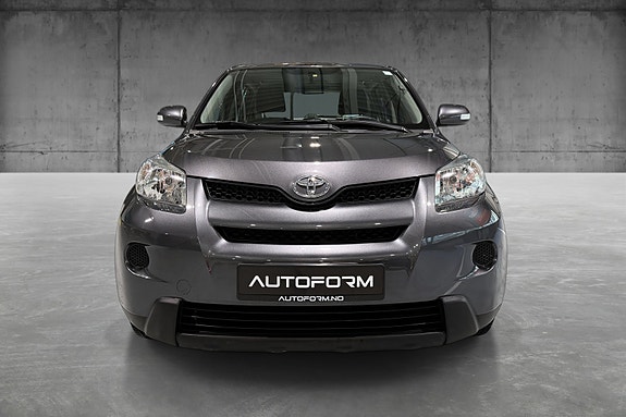 Toyota Urban Cruiser 2 of 5