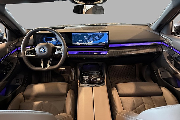 BMW i5 11 of 30