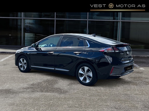 Hyundai IONIQ 5 of 5