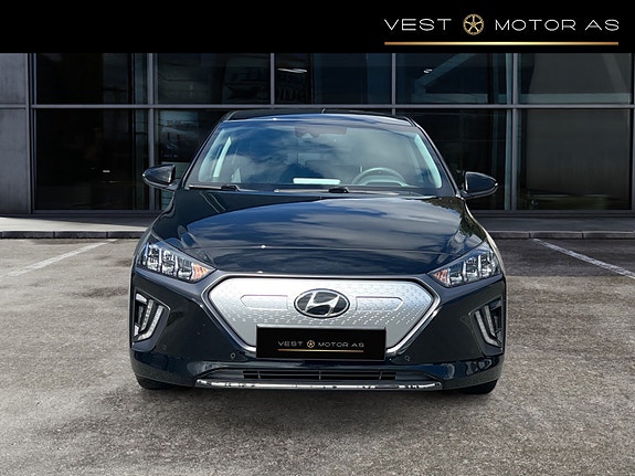 Hyundai IONIQ 2 of 5