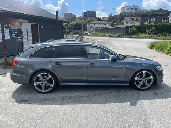 Audi A6 4 of 5
