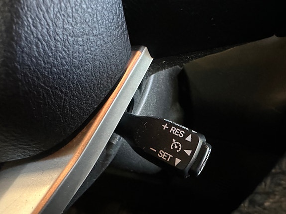 Toyota HiLux 23 of 30