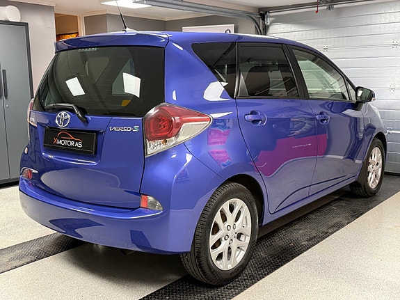 Toyota Verso-S 6 of 30