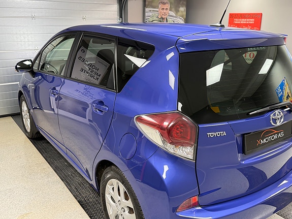 Toyota Verso-S 10 of 30