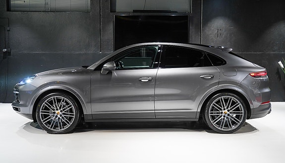 Porsche Cayenne Coupe 3 of 5