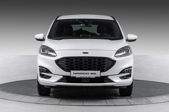 Ford Kuga 3 of 5