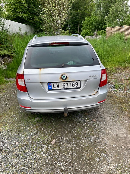 Skoda Superb 8 of 13