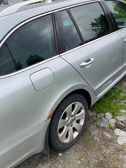Skoda Superb 11 of 13