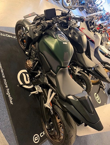 Honda CB 650 R 4 of 14