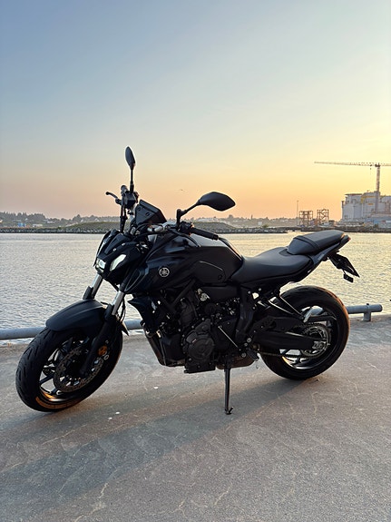 Yamaha MT-07 3 of 5