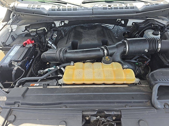 Ford F-150 14 of 16