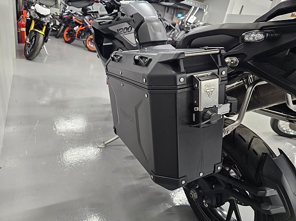Triumph Tiger 1200 GT 9 of 13