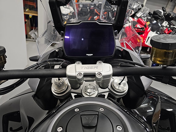 Triumph Tiger 1200 GT 12 of 13