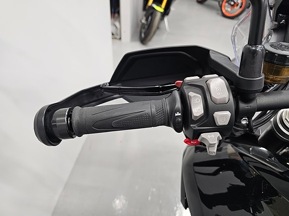 Triumph Tiger 1200 GT 11 of 13