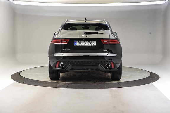 Jaguar E-PACE 4 of 5