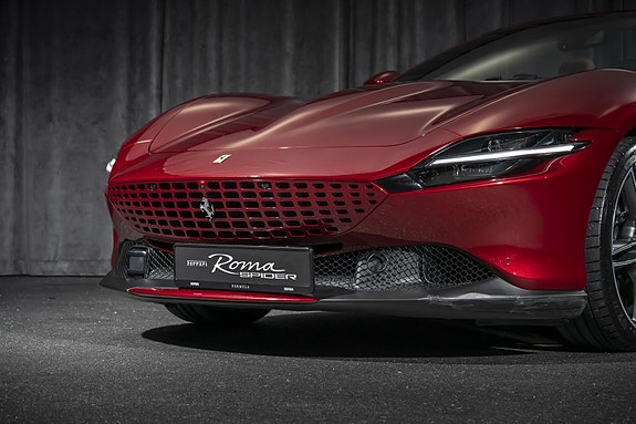 Ferrari Roma Spider 14 of 30