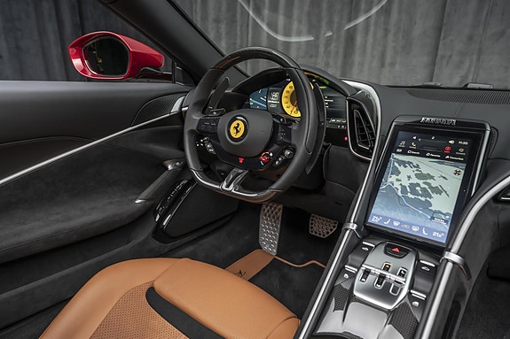 Ferrari Roma Spider 25 of 30