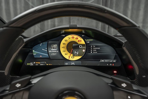 Ferrari Roma Spider 19 of 30