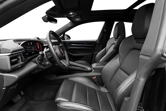 Porsche Macan 4 of 5