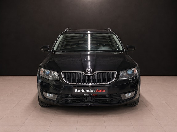 Skoda Octavia 3 of 5