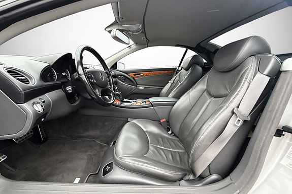 Mercedes-Benz SL500 22 of 30