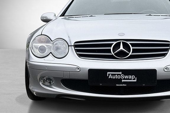 Mercedes-Benz SL500 6 of 30