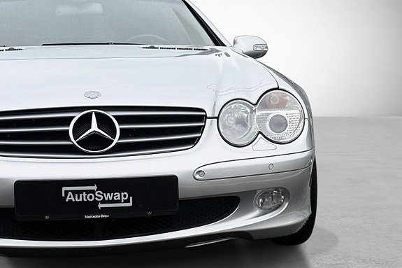 Mercedes-Benz SL500 7 of 30