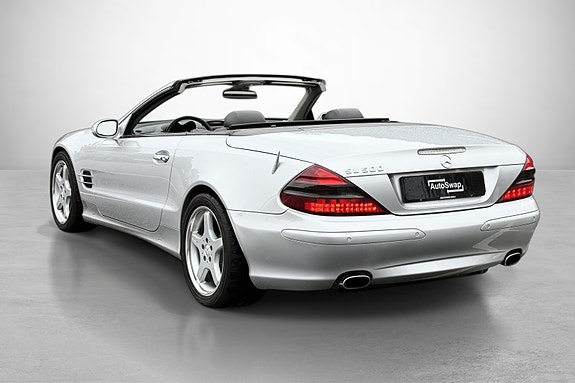Mercedes-Benz SL500 16 of 30