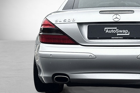 Mercedes-Benz SL500 19 of 30